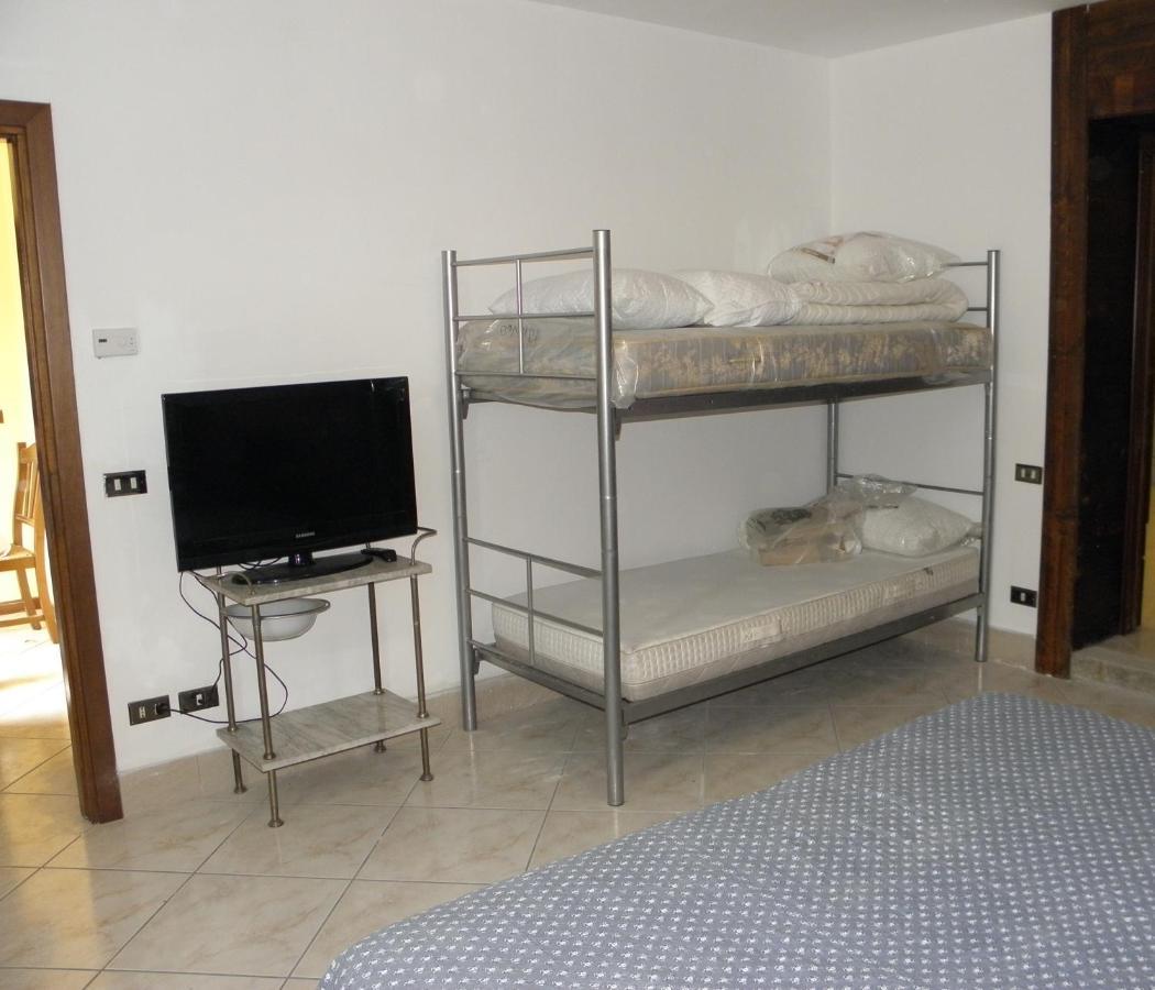 Da Marino - Bed & Breakfast Sant'Omobono Imagna Exterior photo